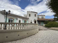 Élégante bastide provençale avec piscine et triple garage — photo 2