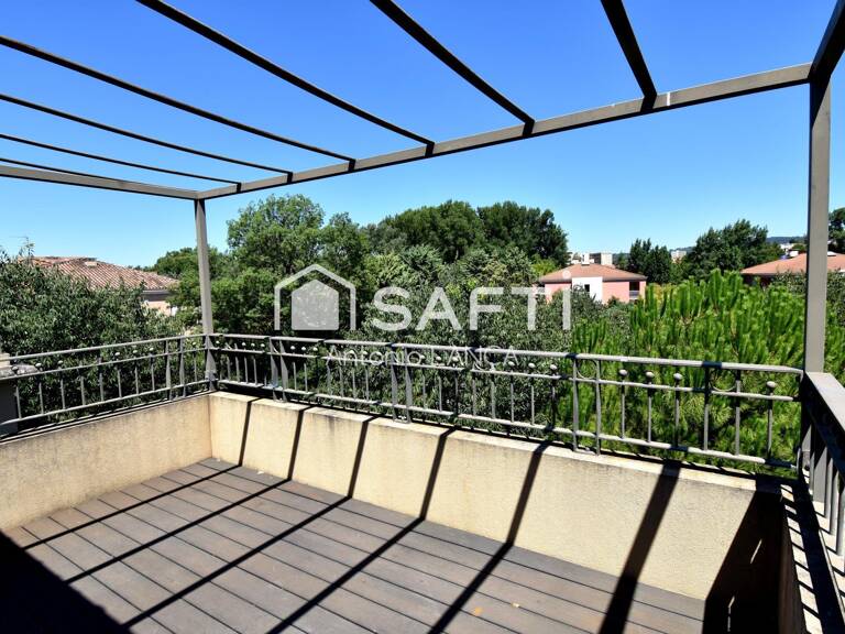 Pont de l'Arc  Appartement T2/T3 avec terrasse et parking — photo 1