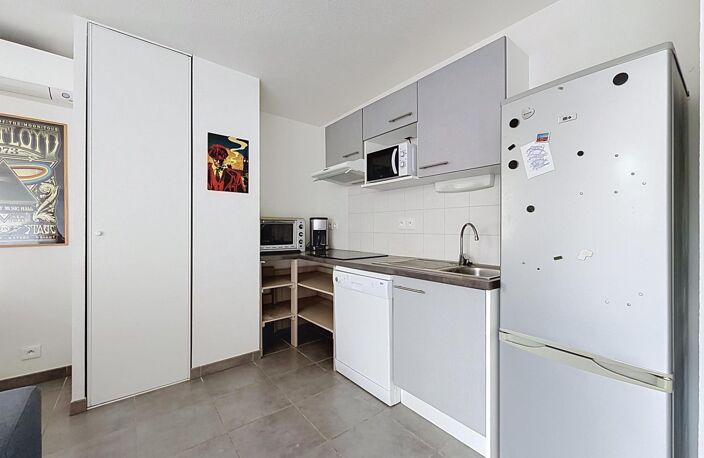 T3 lumineux avec terrasse exceptionnelle — photo 4