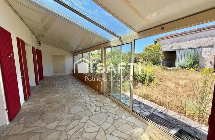 PAVILLON PLAIN PIED + MAISON A RENOVER ET DEPENDANCE A FONTENAY LE COMTE — photo 4