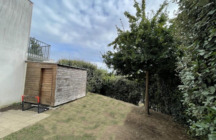 IDEAL Investisseur rentabilité nette de 4,00 %, Revenu locatif annuel : 12 444 € _ Maison contemporaine T4 de 93 m² — photo 4