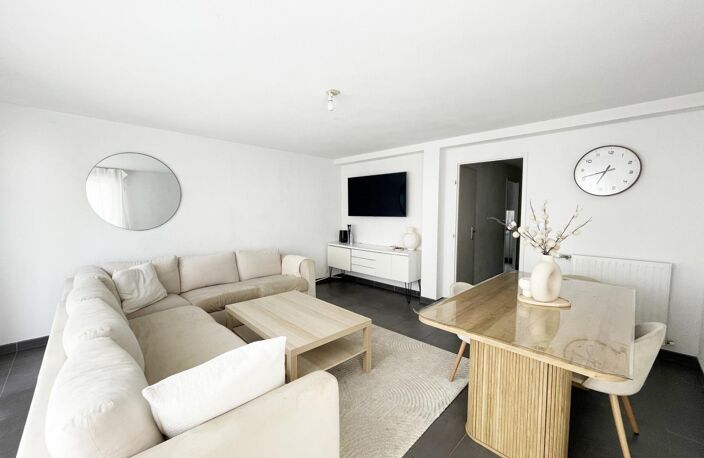 IDEAL Investisseur rentabilité nette de 4,00 %, Revenu locatif annuel : 12 444 € _ Maison contemporaine T4 de 93 m² — photo 5