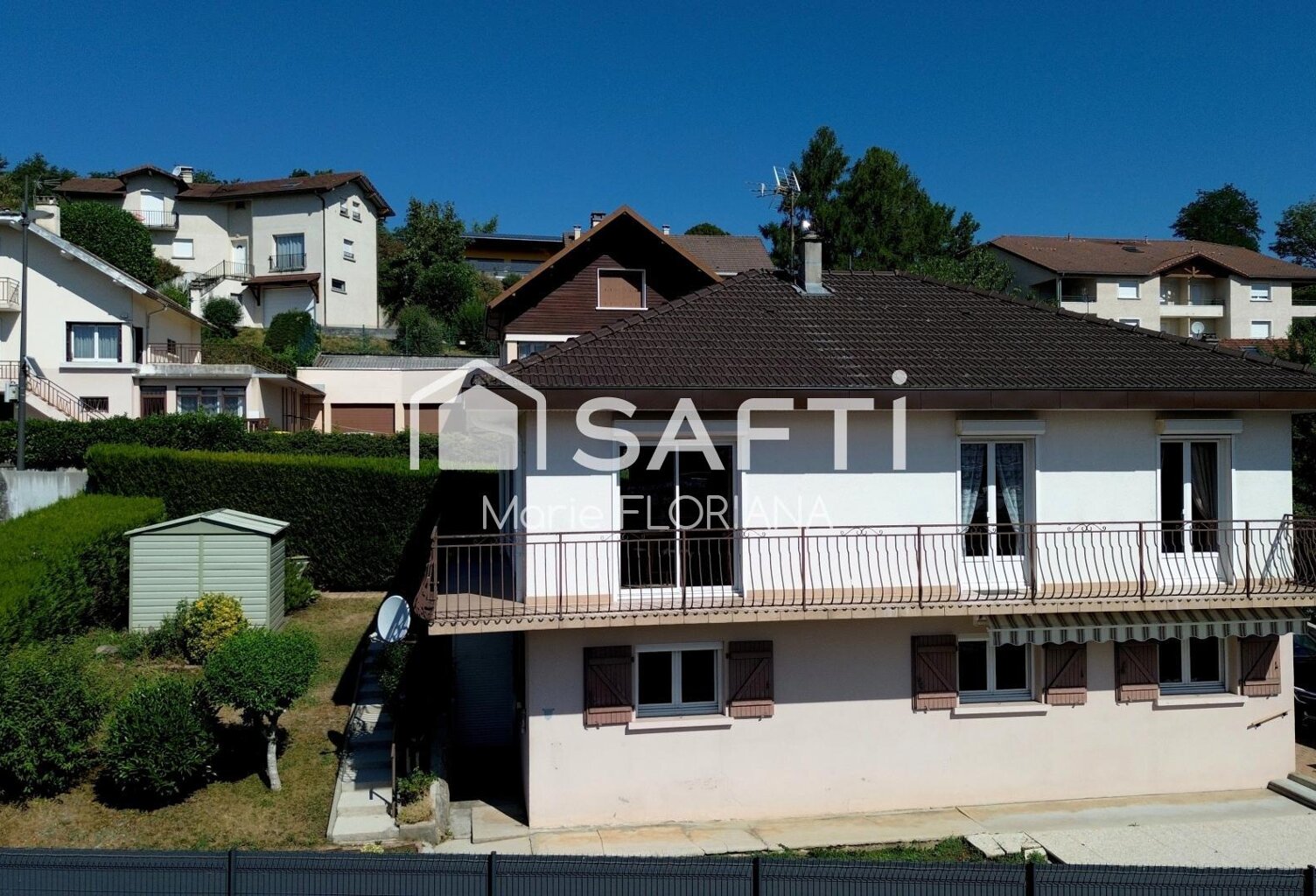 Une maison pleine de potentiel à découvrir — photo 1
