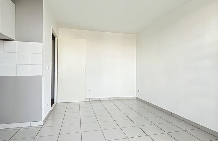 Investissement locatif  Appartement 33,17 m² avec terrasse, parking et locataire en place  Toulouse La Vache — photo 4