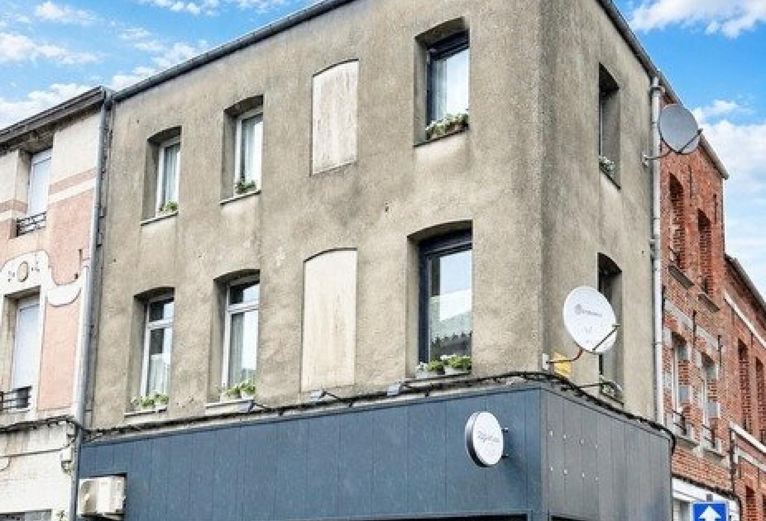 Immeuble de rapport à vendre  171 m²  Landrecies  2 lots — photo 1