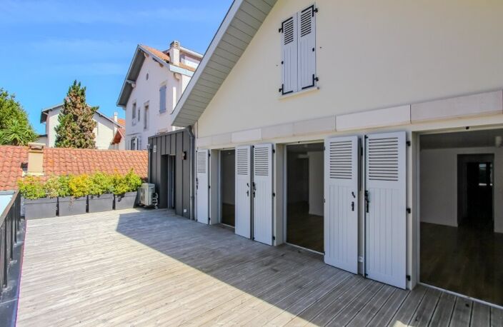 BIARRITZ – SAINT-CHARLES  SUPERBE APPARTEMENT NEUF DE 110M² AVEC TERRASSE ET DOUBLE PARKING — photo 2