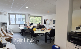 Bureau 2 Pièces 34 m² à louer à Bron (69500)