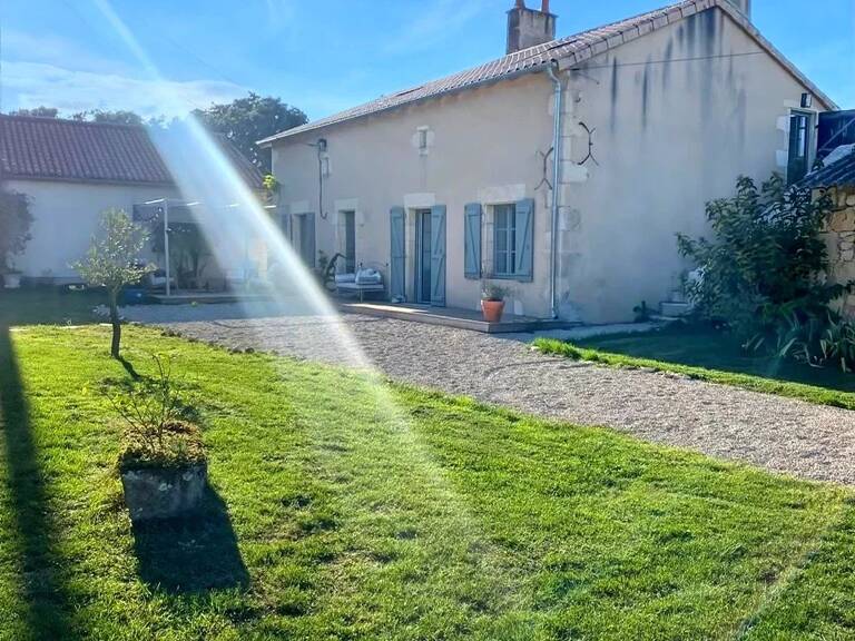 Charmante longère avec cheminée à Jardres — photo 1