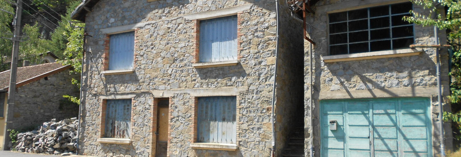 Maison 8 Pièces 151 m² à vendre à La Monnerie-le-Montel (63650)