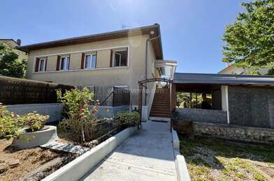 Appartement 4 pièces 230000 €