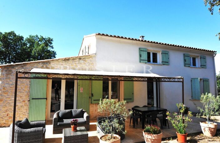 Luberon villa avec vue dominante sur 2 hectares protégés — photo 2
