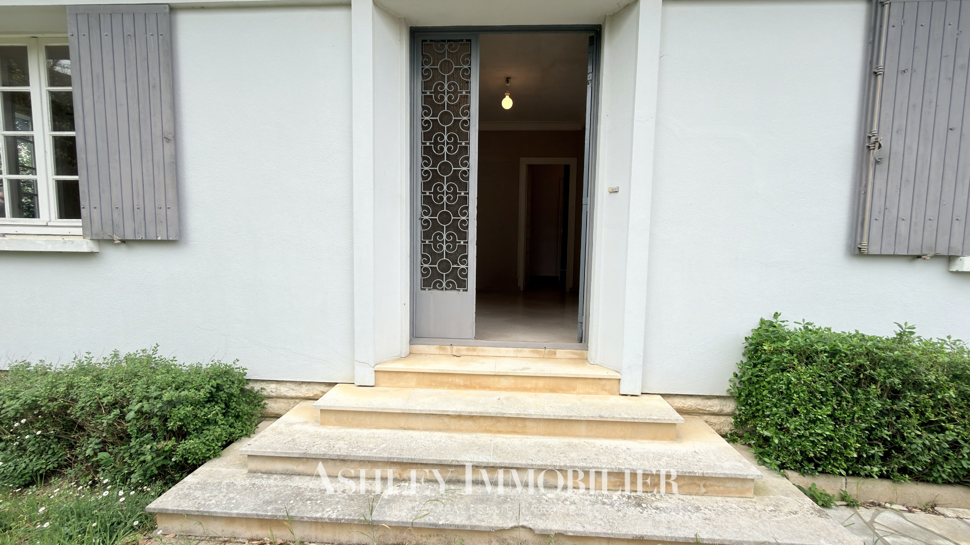 Villa / Maison  T7 à vendre Rochelle (La) 17000
