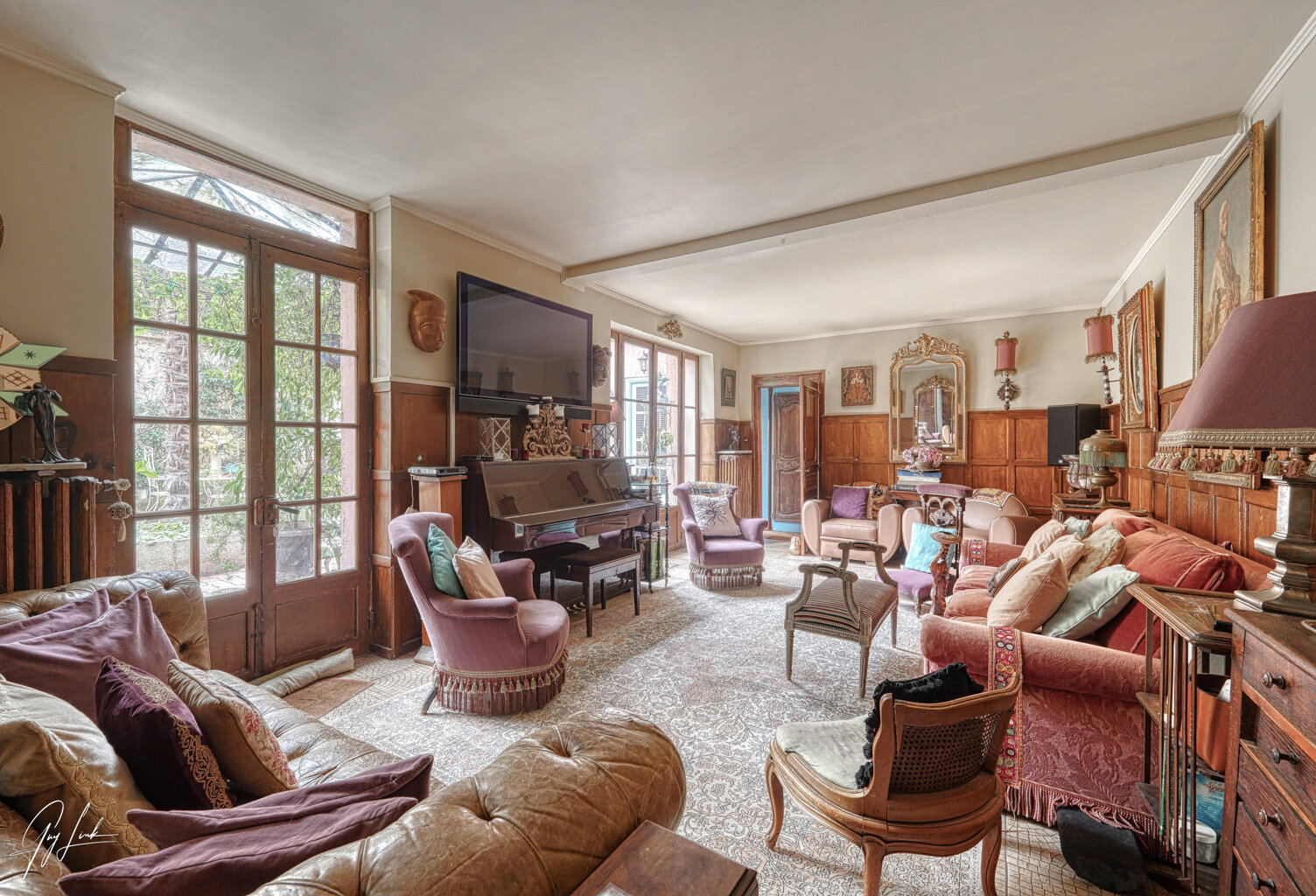 Paris 18 / Grandes Carrières : maison de charme, 240m2, 5 ch — photo 1