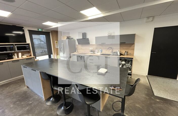 BUREAUX à LOUER — photo 5