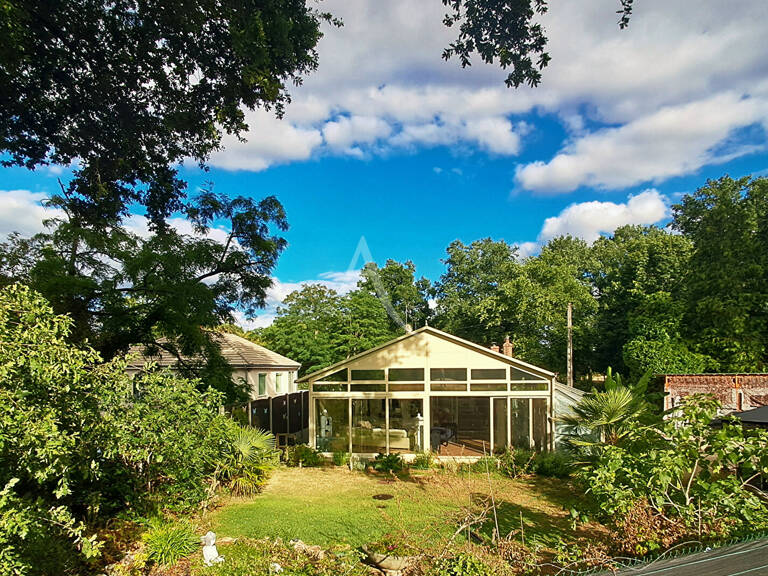 Une propriété d'exception avec parc, piscine et terrain de tennis privé — photo 1