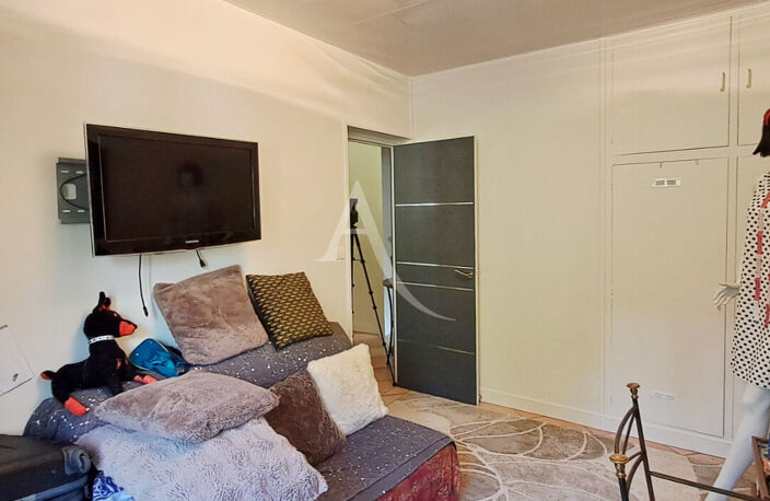 Une propriété d'exception avec parc, piscine et terrain de tennis privé — photo 4