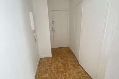 Appartement 1 pièces 1050 €