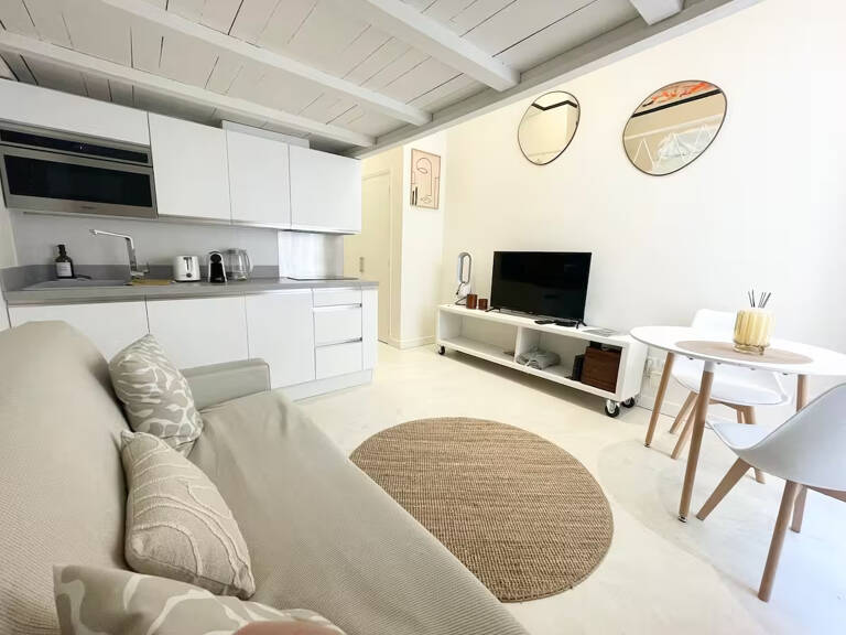 A louer sur Nice centre ville 1 pièce(s) 17.3 m2 avec mezzanine — photo 1