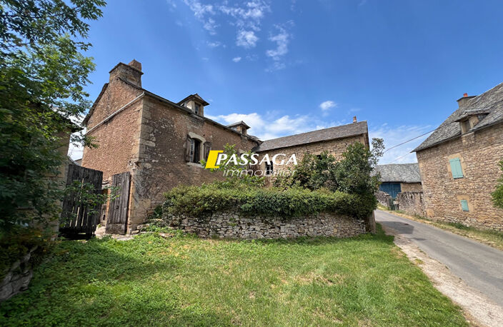 A VENDRE - Maison d'habitation avec dépendances - PALMAS D'AVEYRON — photo 4