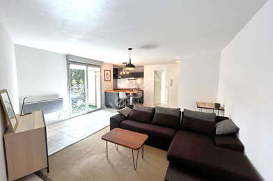 Appartement 2 pièces 897 €
