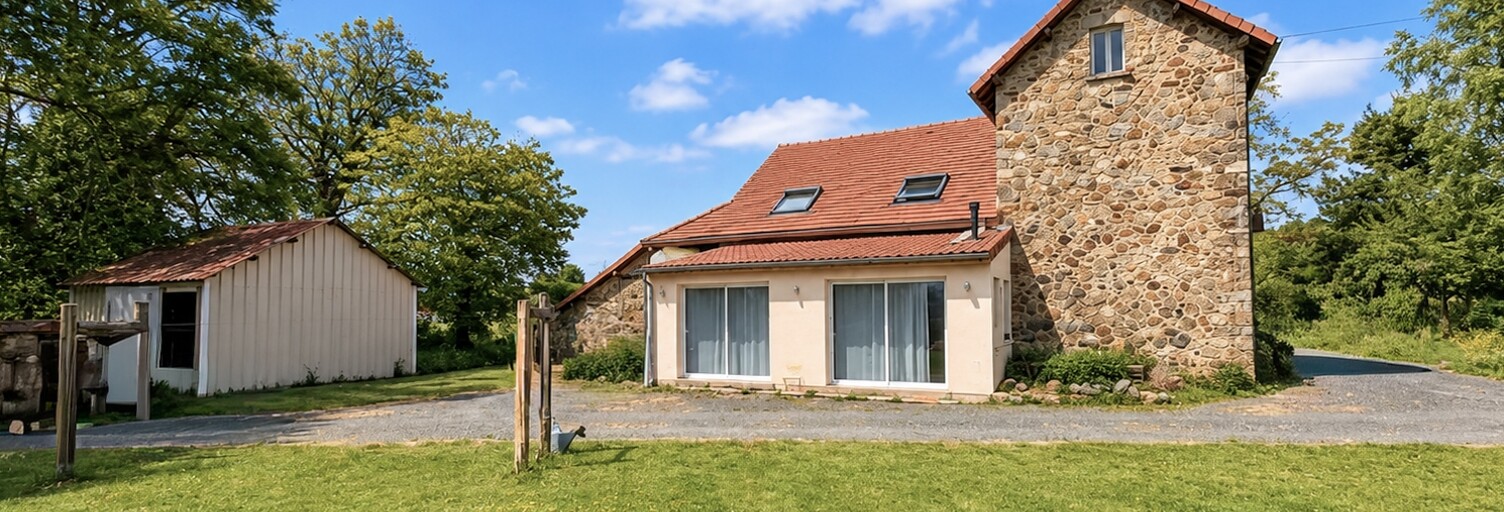 Maison 9 Pièces 203 m² à vendre à Condat-sur-Ganaveix (19140)