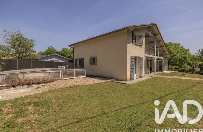 Vente Maison/villa 7 pièces — photo 2