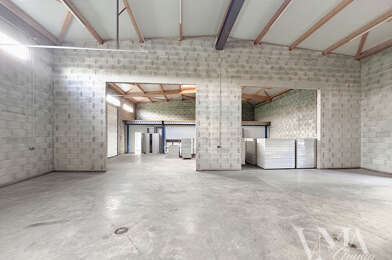 Local industriel  530000 €