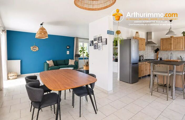 Votre futur cocon familial vous attend à Châteaubourg ! — photo 4