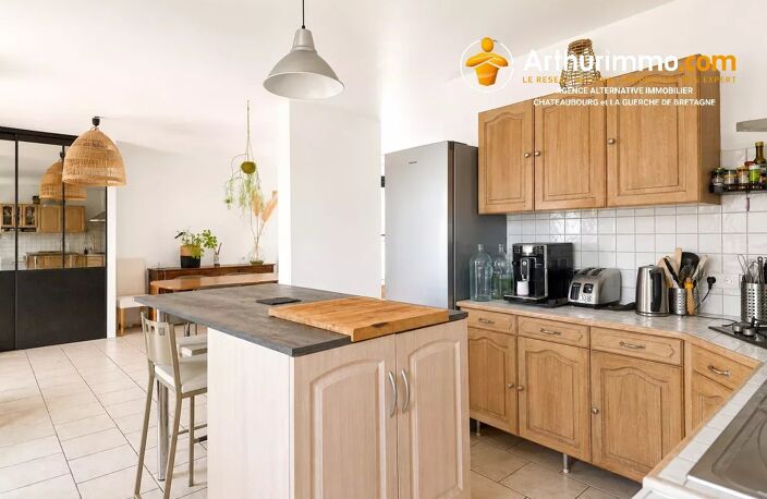 Votre futur cocon familial vous attend à Châteaubourg ! — photo 5