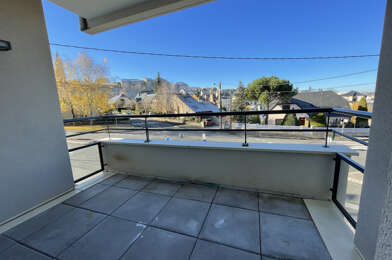 Appartement 3 pièces 837 €
