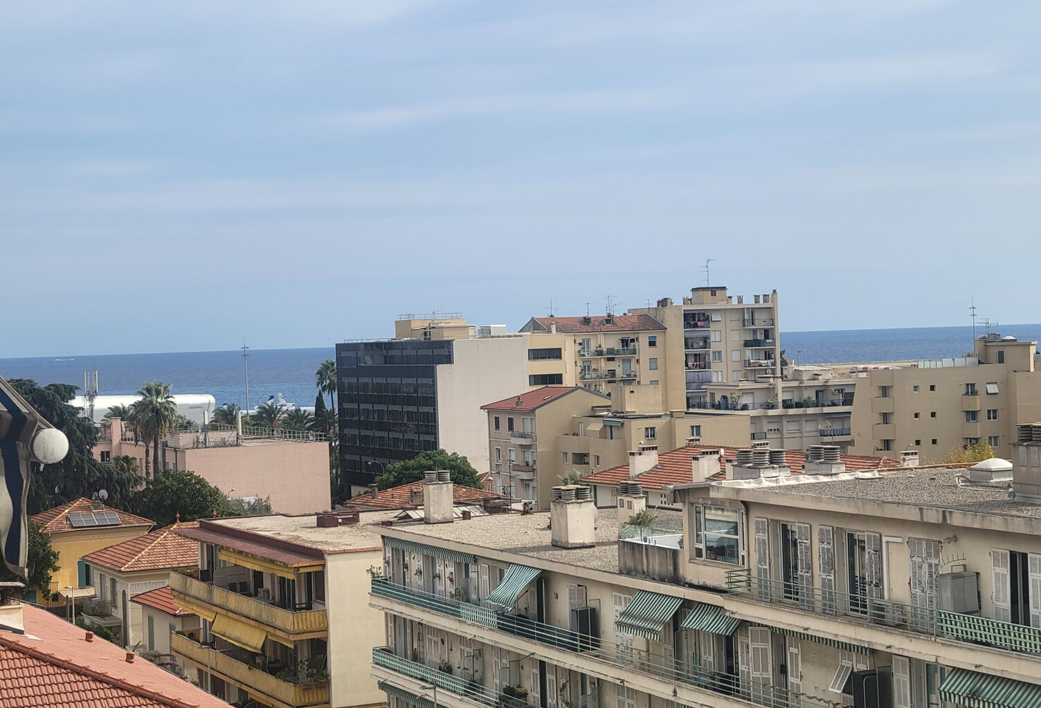 NICE Ouest, 3 piéces entierement rénové, 5ème étage, vue mer — photo 1