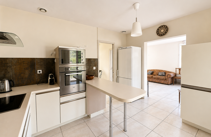 VENTE VILLA 7 PIECES  SUR 1423 M2 DE PARCELLE COMBAS — photo 3