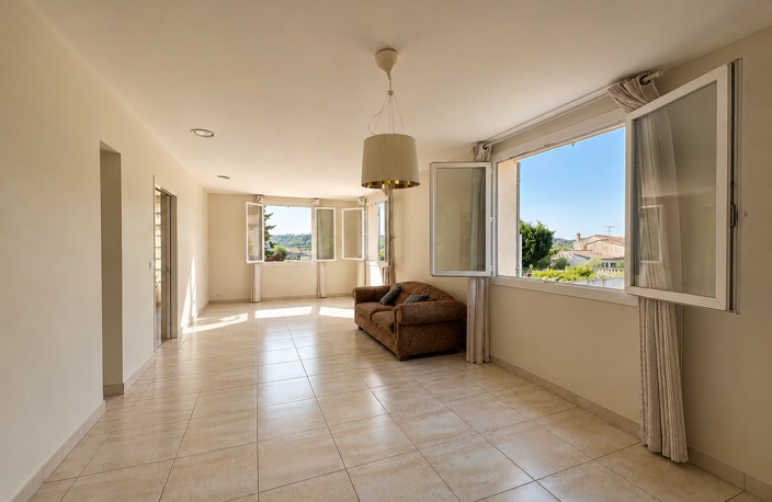 VENTE VILLA 7 PIECES  SUR 1423 M2 DE PARCELLE COMBAS — photo 4