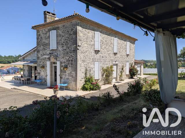 Vente Maison de campagne 9 pièces — photo du bien