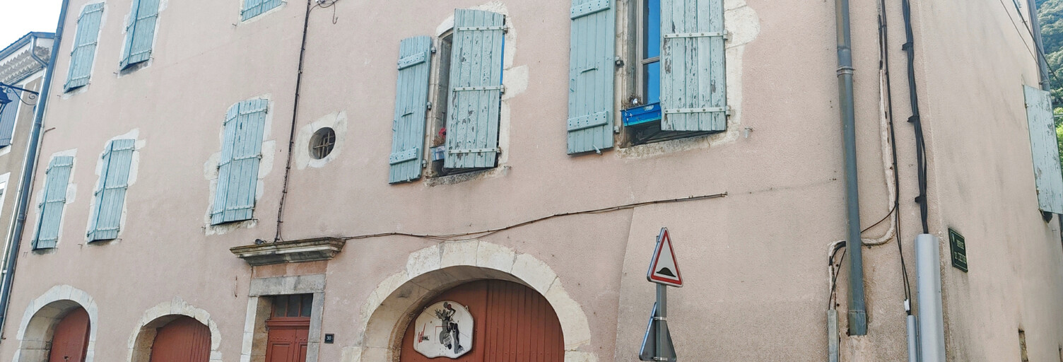 Immeuble  280 m² à vendre à Rochemaure (07400)