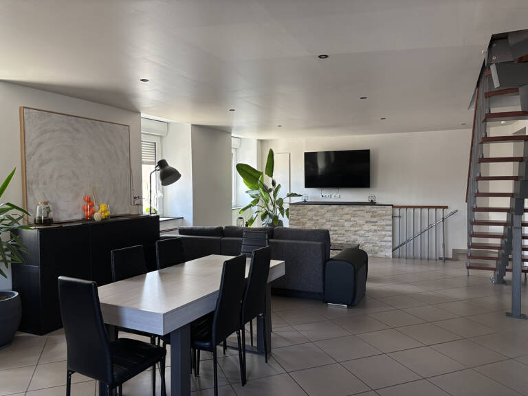 Appartement duplex T4 de 112 m2 avec garage à Davézieux — photo 1
