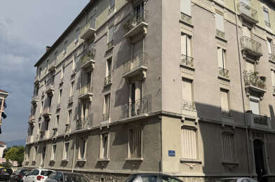Appartement 4 pièces 1090 €