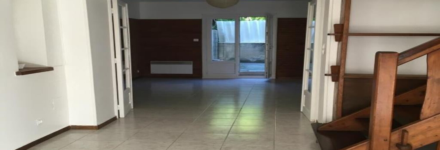 Maison 3 Pièces 77 m² à louer à Avignon (84000)