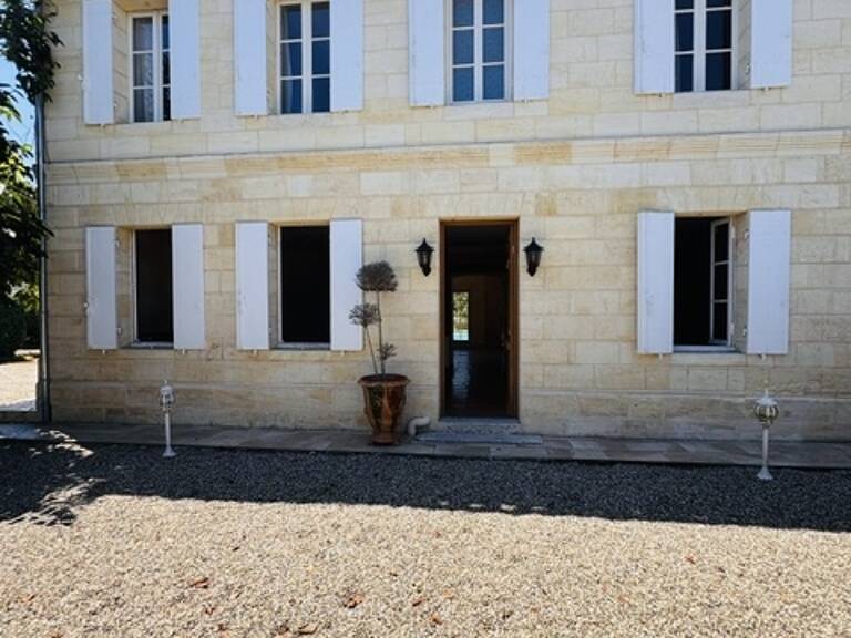 Vente Maison/villa 8 pièces — photo 1