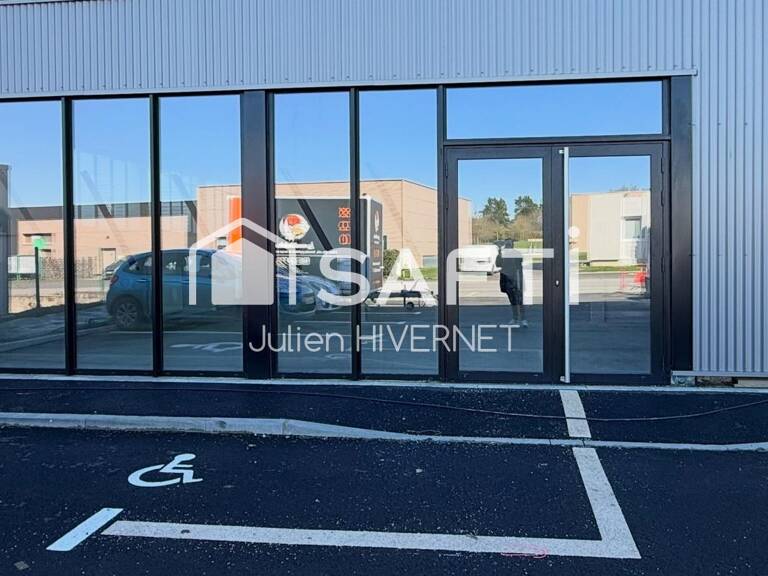 À LOUER  CELLULE COMMERCIALE NEUVE À AMÉNAGER  214 m² — photo 1