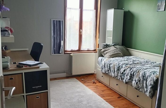 maison mitoyenne avec du potentiel et chaleureuse — photo 4