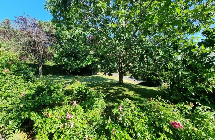 Maison individuelle avec terrain sans vis a vis. — photo 2
