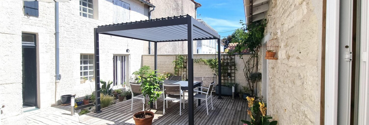 Maison 9 Pièces 204 m² à vendre à Mortagne-sur-Gironde (17120)
