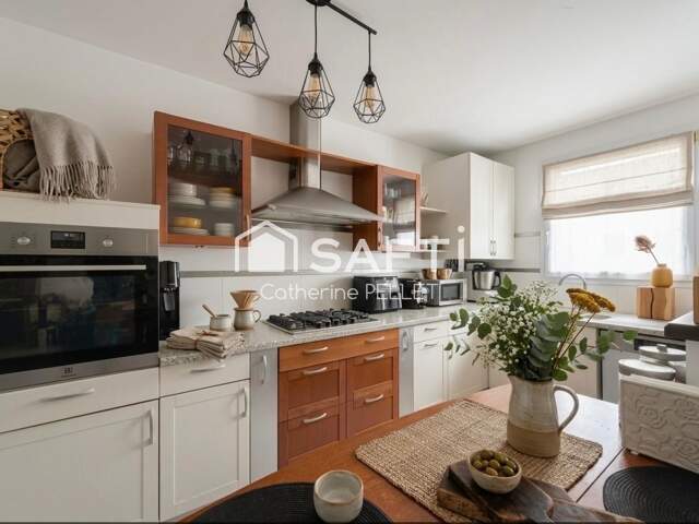 Appartement familial 4 pièces avec balcon — photo du bien