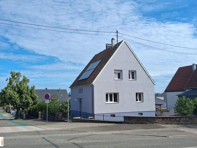 Maison rénovée et fonctionnelle avec grand jardin — photo du bien