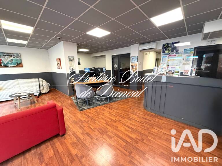 Vente Boutique/Local commercial 121 m&sup2; — photo 1