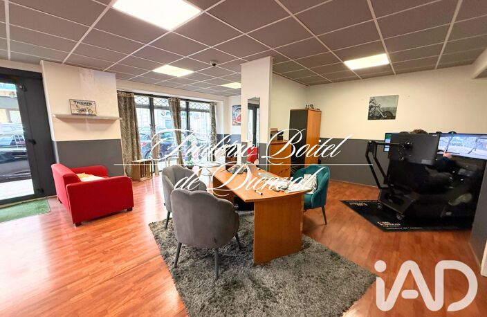 Vente Boutique/Local commercial 121 m&sup2; — photo 2