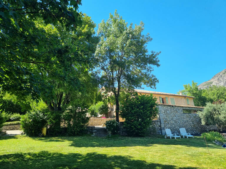 MAS PROVENCAL RENOVE AVEC PISCINE — photo 1