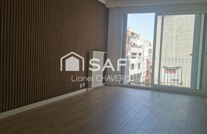 En plein cœur du centre-ville, découvrez cet appartement de 3 chambres avec garage. — photo 5
