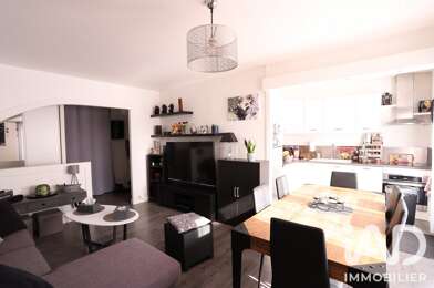 Appartement 2 pièces 832 €